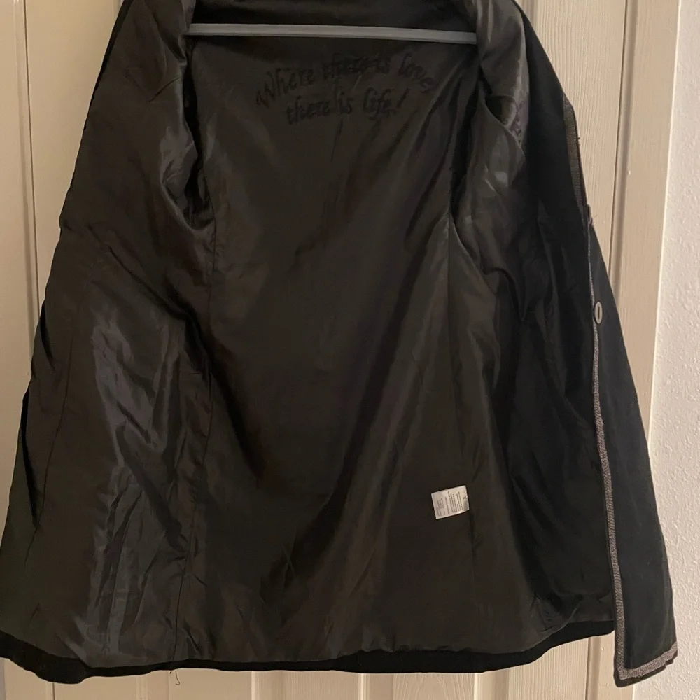 Jacket - Picture 10 of 10